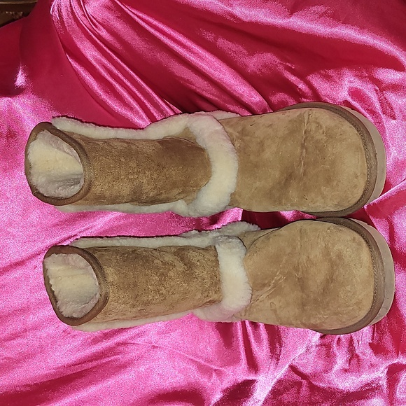 UGG BOOTS - CHESTNUT WITH FUR - Picture 2 of 7